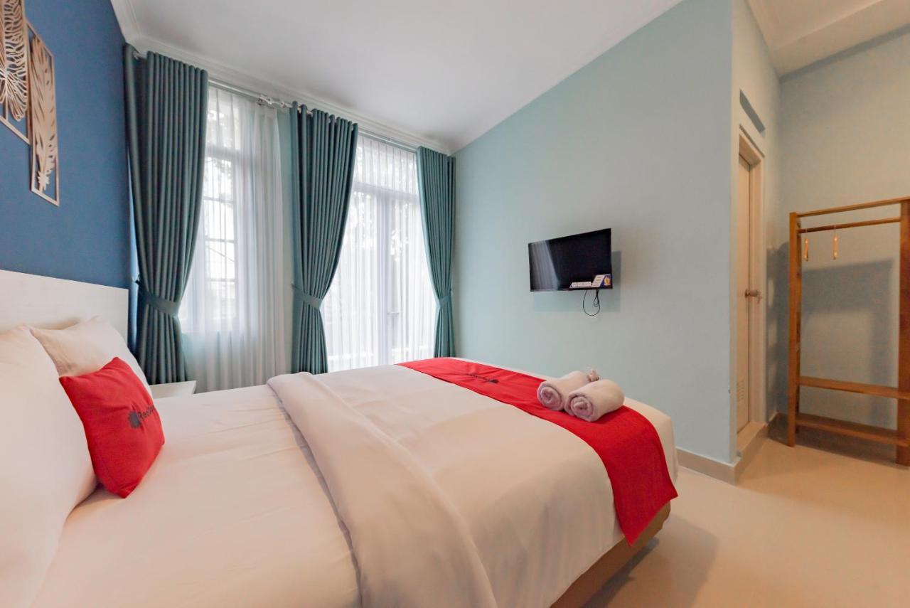 Reddoorz Plus Near Surapati Core Bandung Exteriér fotografie
