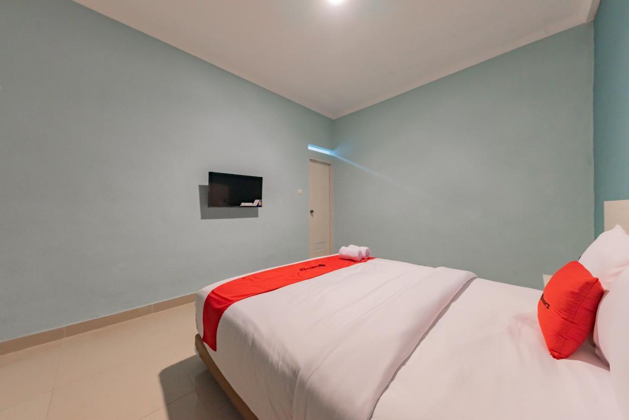 Reddoorz Plus Near Surapati Core Bandung Exteriér fotografie