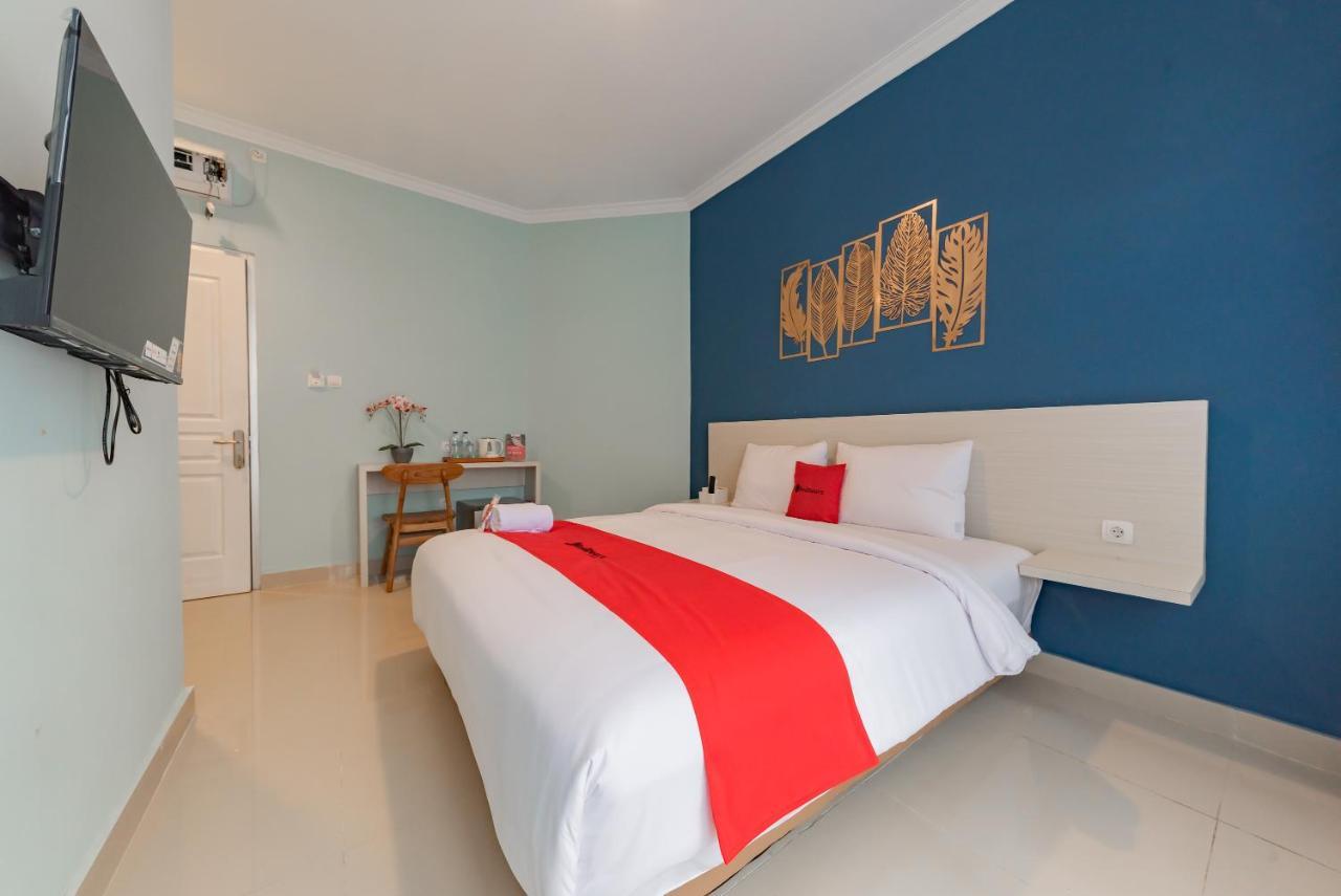 Reddoorz Plus Near Surapati Core Bandung Exteriér fotografie
