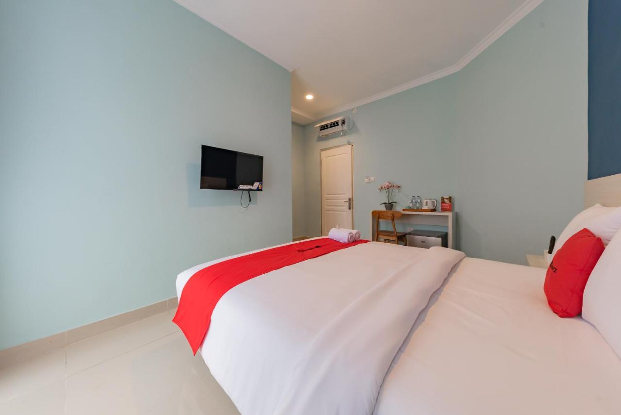 Reddoorz Plus Near Surapati Core Bandung Exteriér fotografie