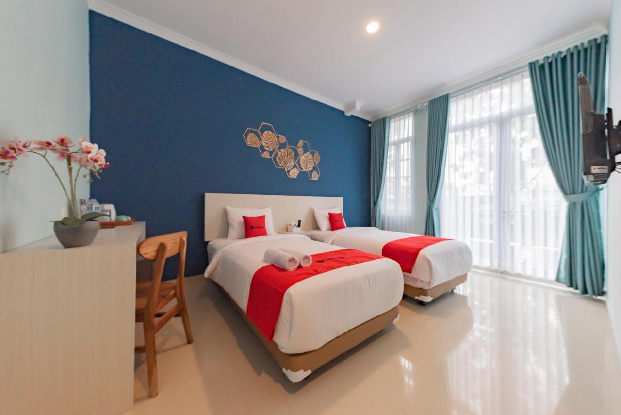 Reddoorz Plus Near Surapati Core Bandung Exteriér fotografie