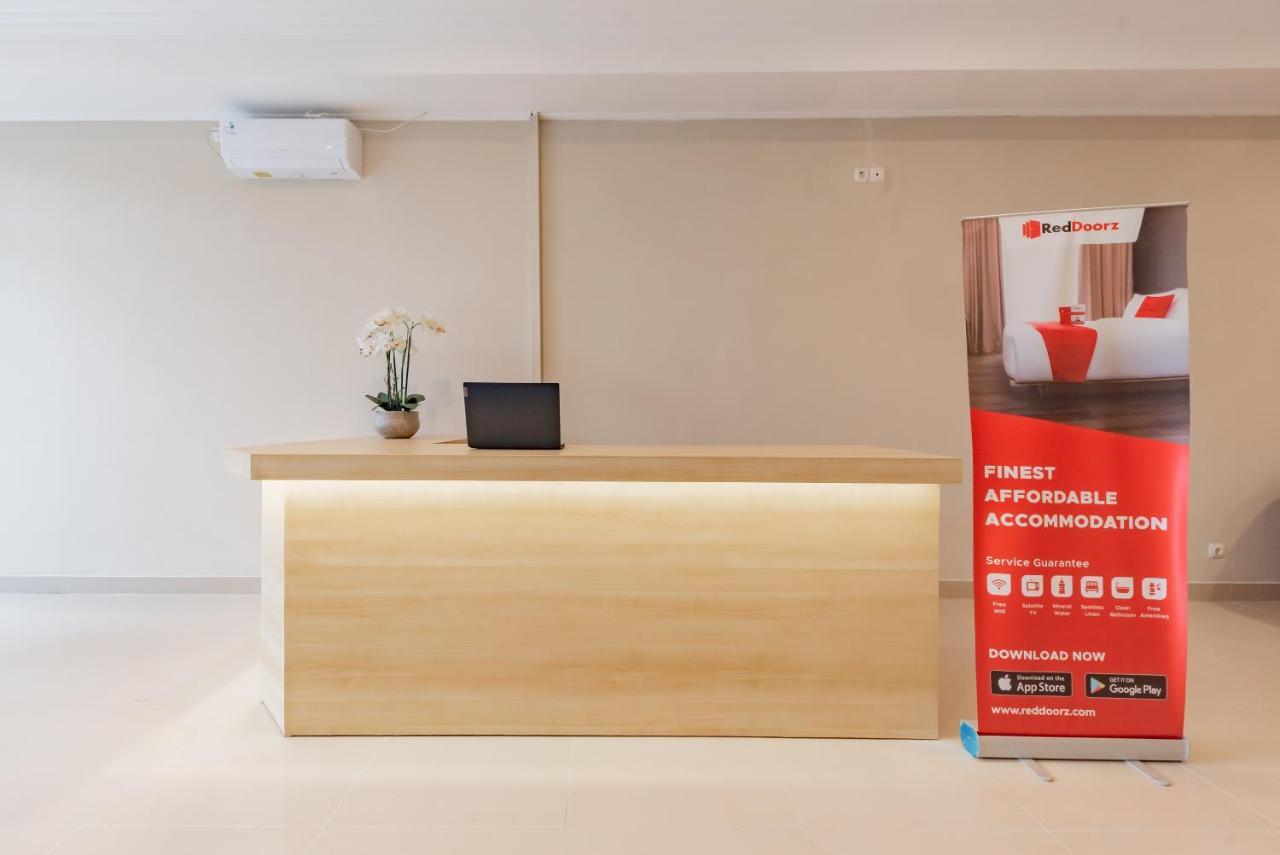 Reddoorz Plus Near Surapati Core Bandung Exteriér fotografie